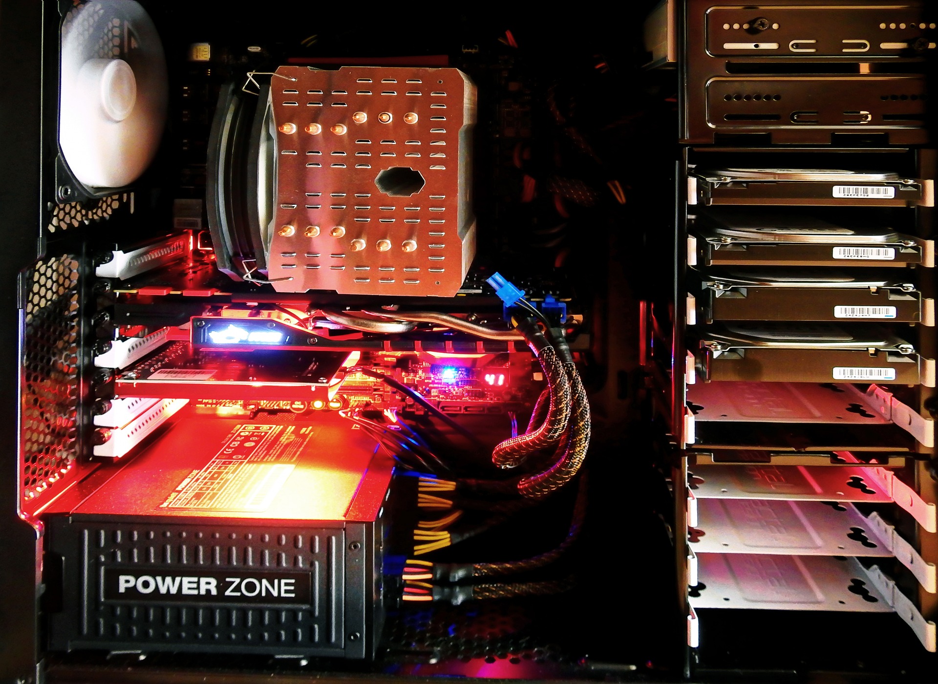 pengertian hosting dan domain